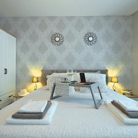 App Enterprise Umag Appartement Buitenkant foto