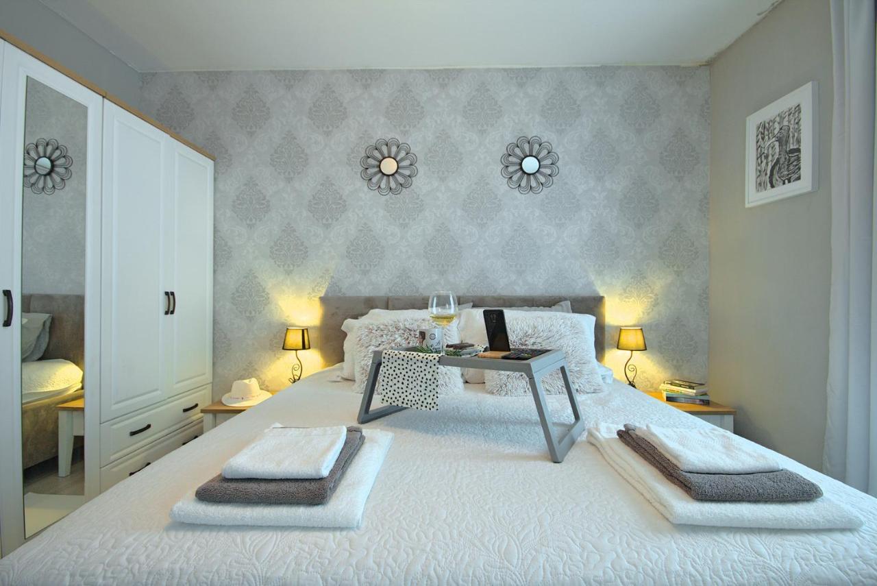 App Enterprise Umag Appartement Buitenkant foto