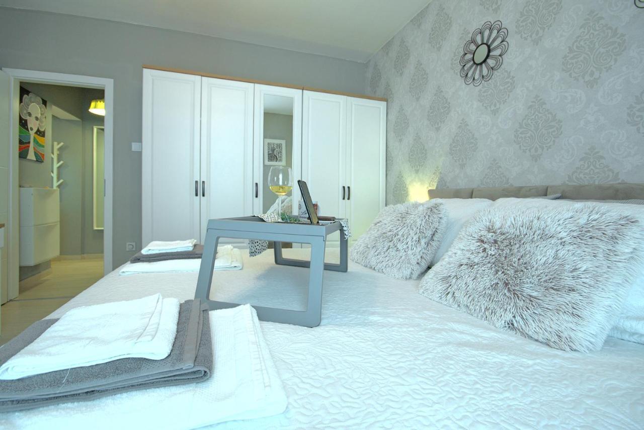 App Enterprise Umag Appartement Buitenkant foto