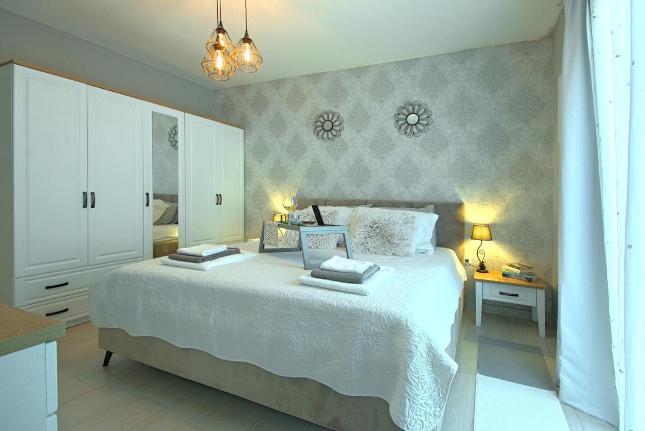 App Enterprise Umag Appartement Buitenkant foto