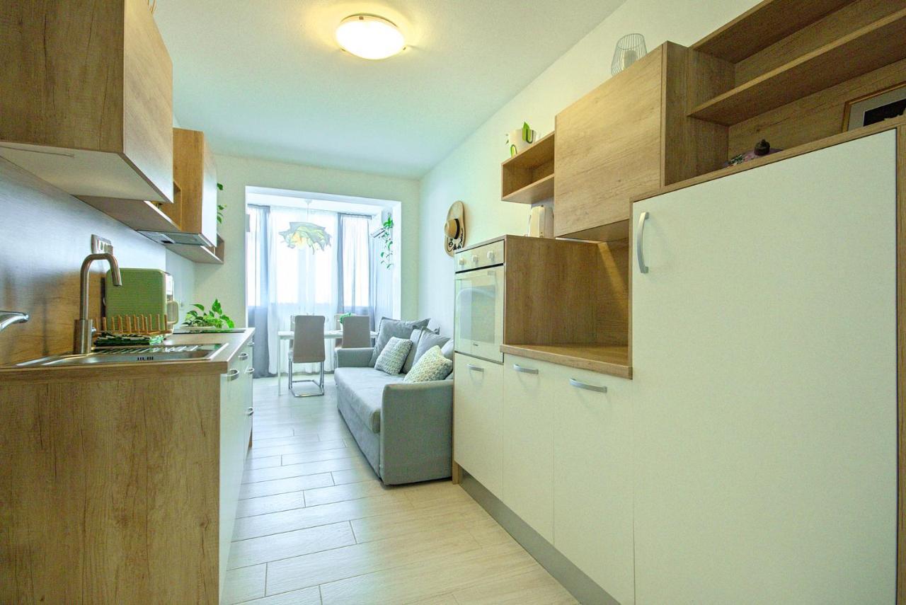 App Enterprise Umag Appartement Buitenkant foto