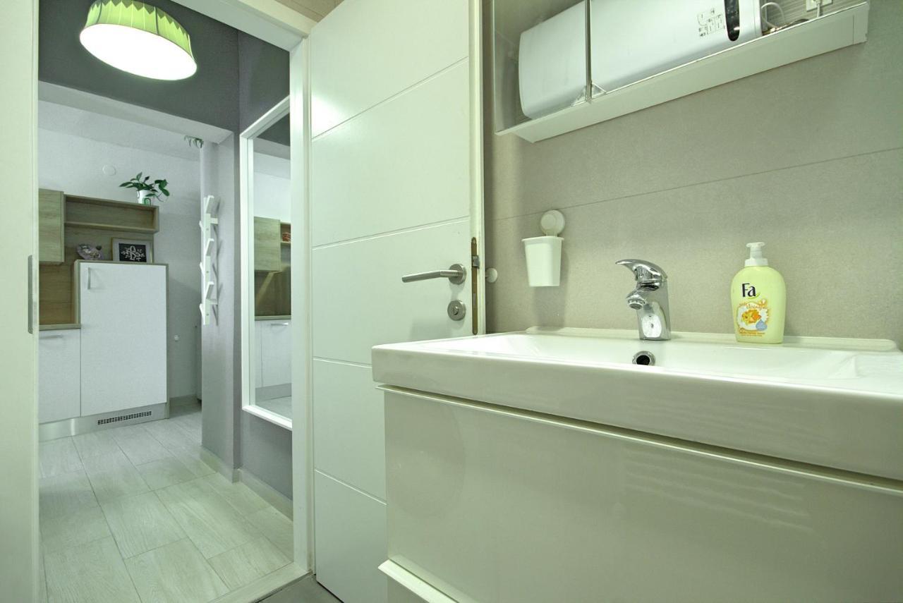 App Enterprise Umag Appartement Buitenkant foto